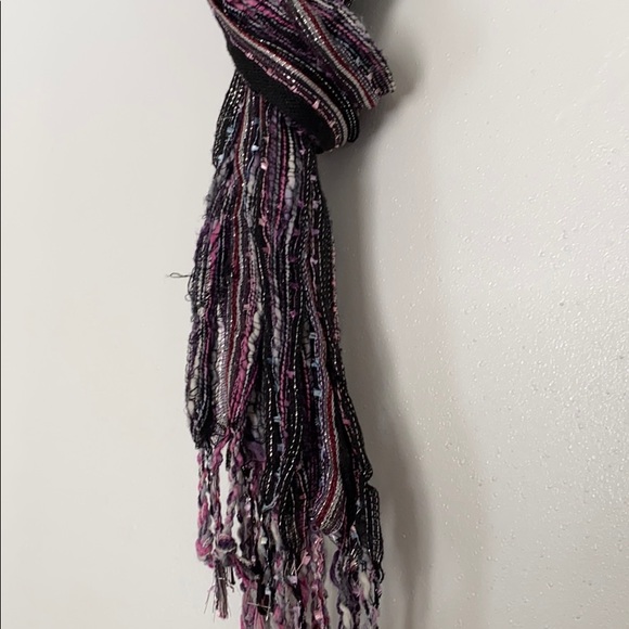 Scarf - Picture 4 of 4